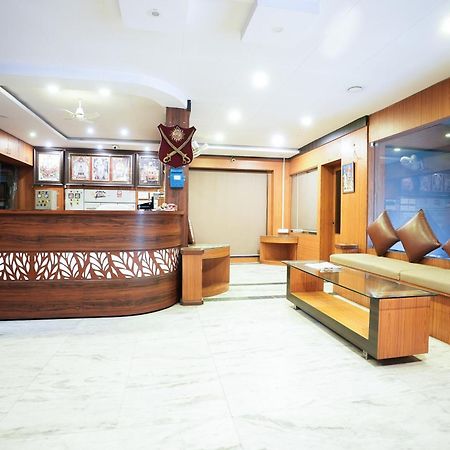 Hotel Madurai Near Central Bus Stand, 우다이푸르 외부 사진